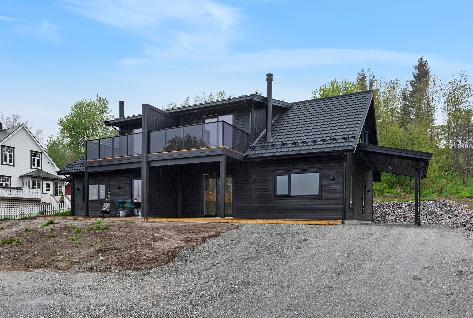 Dette er en vertikaldelt tomannsbolig med høy standard Galleribilde