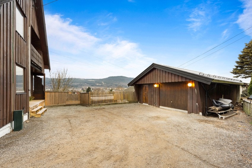 Frittstående garasje Galleribilde