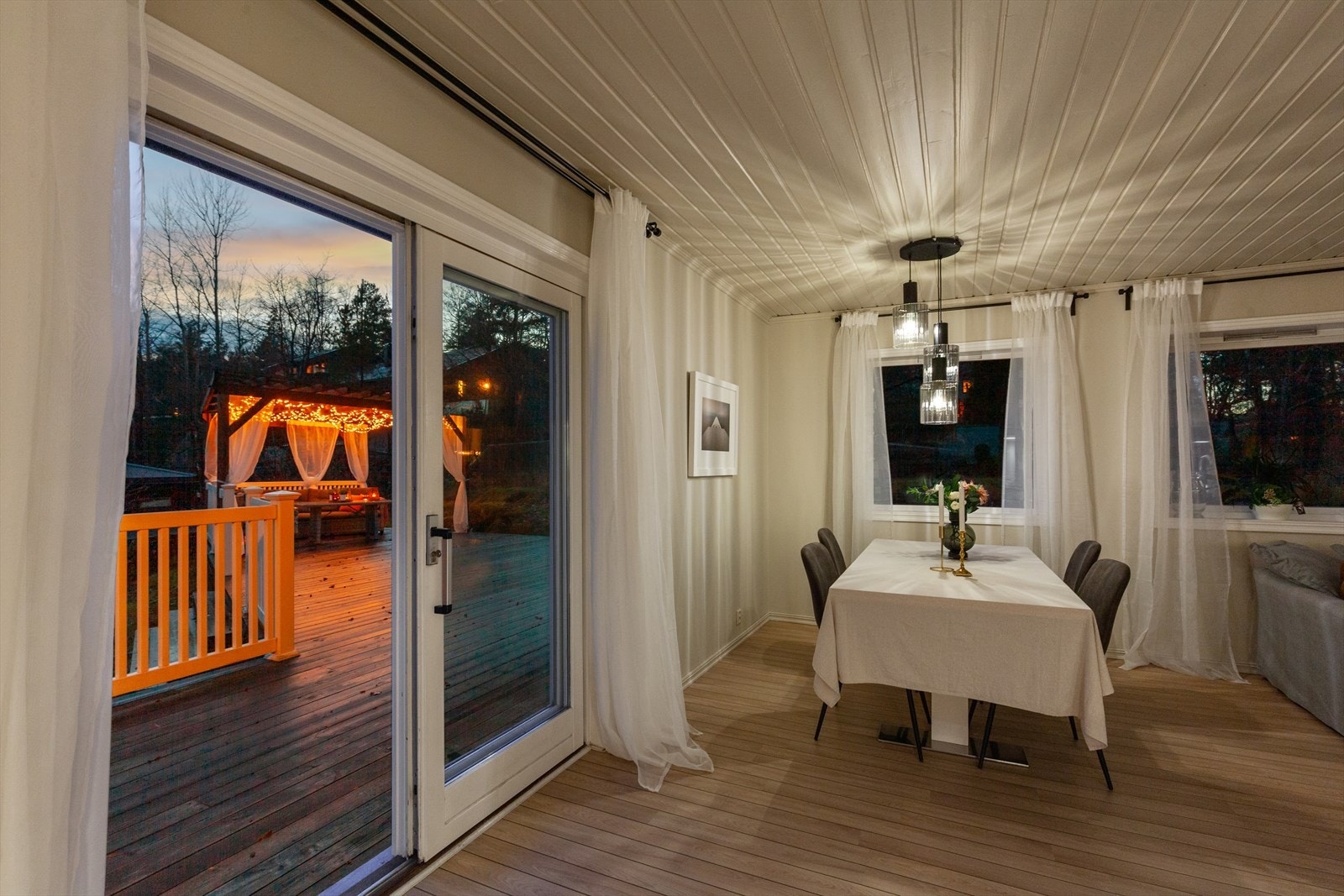 Heve/skyvedør med 2-lags isolerglass. Galleribilde