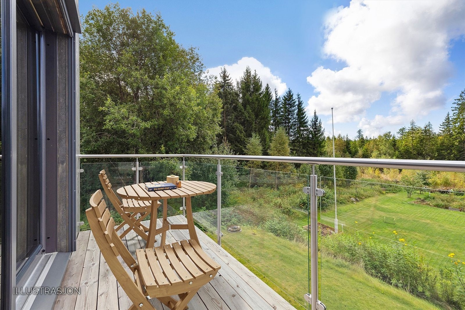 Balkongen er på ca. 5,1 kvm. (Digitalmøblert.) Galleribilde