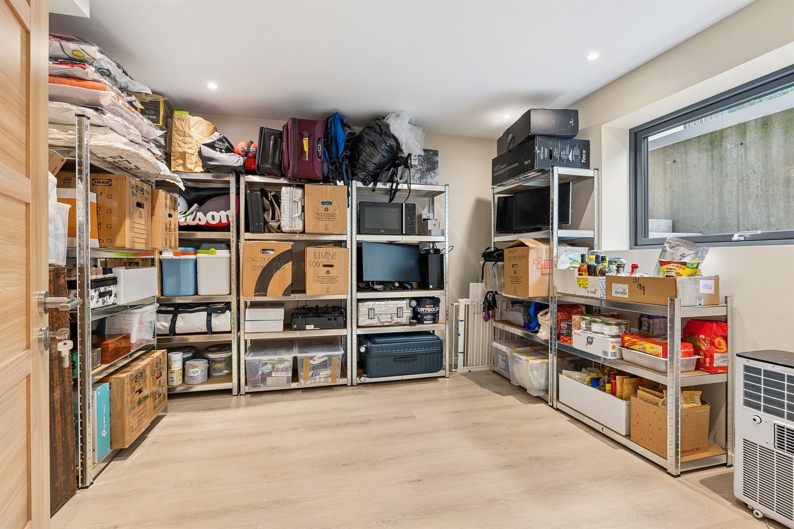 Bod med generøs størrelse og gode oppbevaringsmuligheter Galleribilde