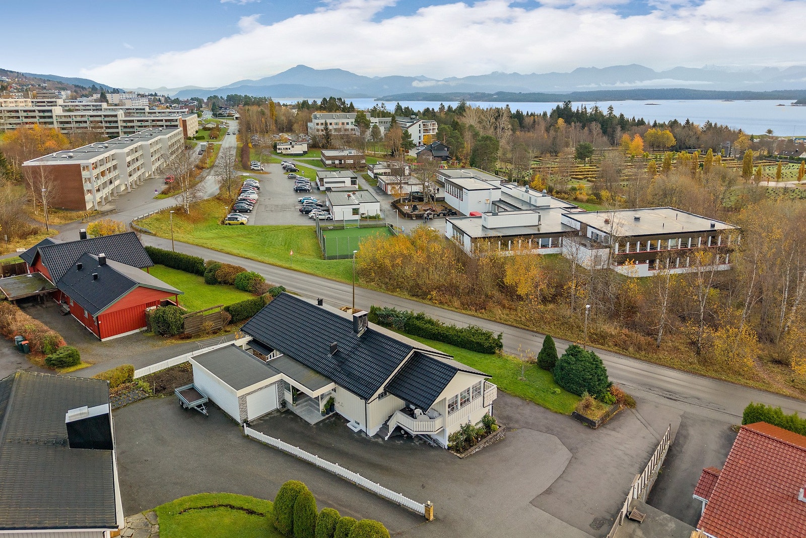 Eiendommen ligger like ved Tøndergård skole. Galleribilde