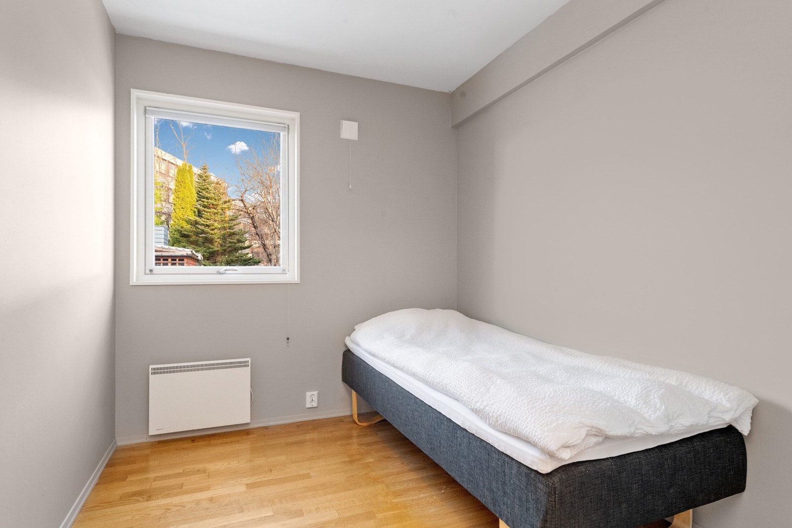 Soverom nr. 2. Galleribilde