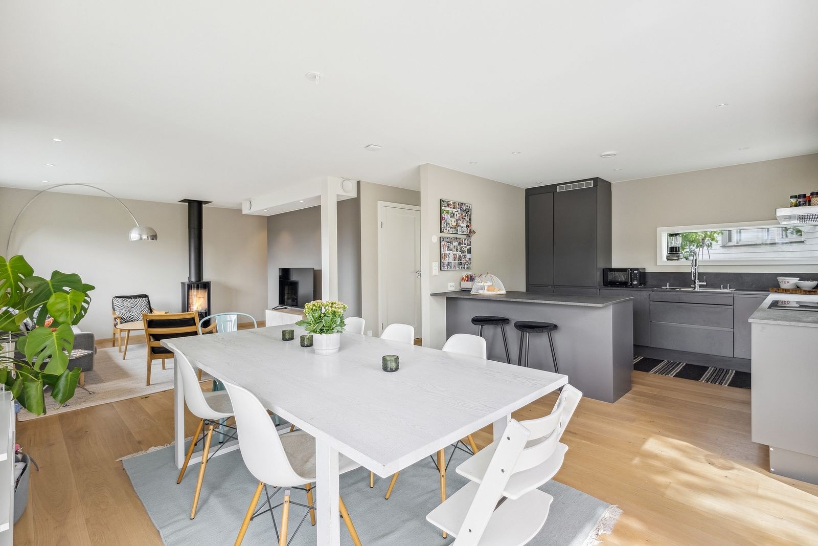 Stue/ kjøkken Galleribilde