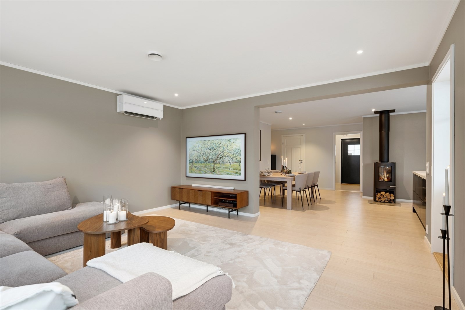 Varmepumpen bidrar med optimal innetemperatur sommer som vinter. Galleribilde