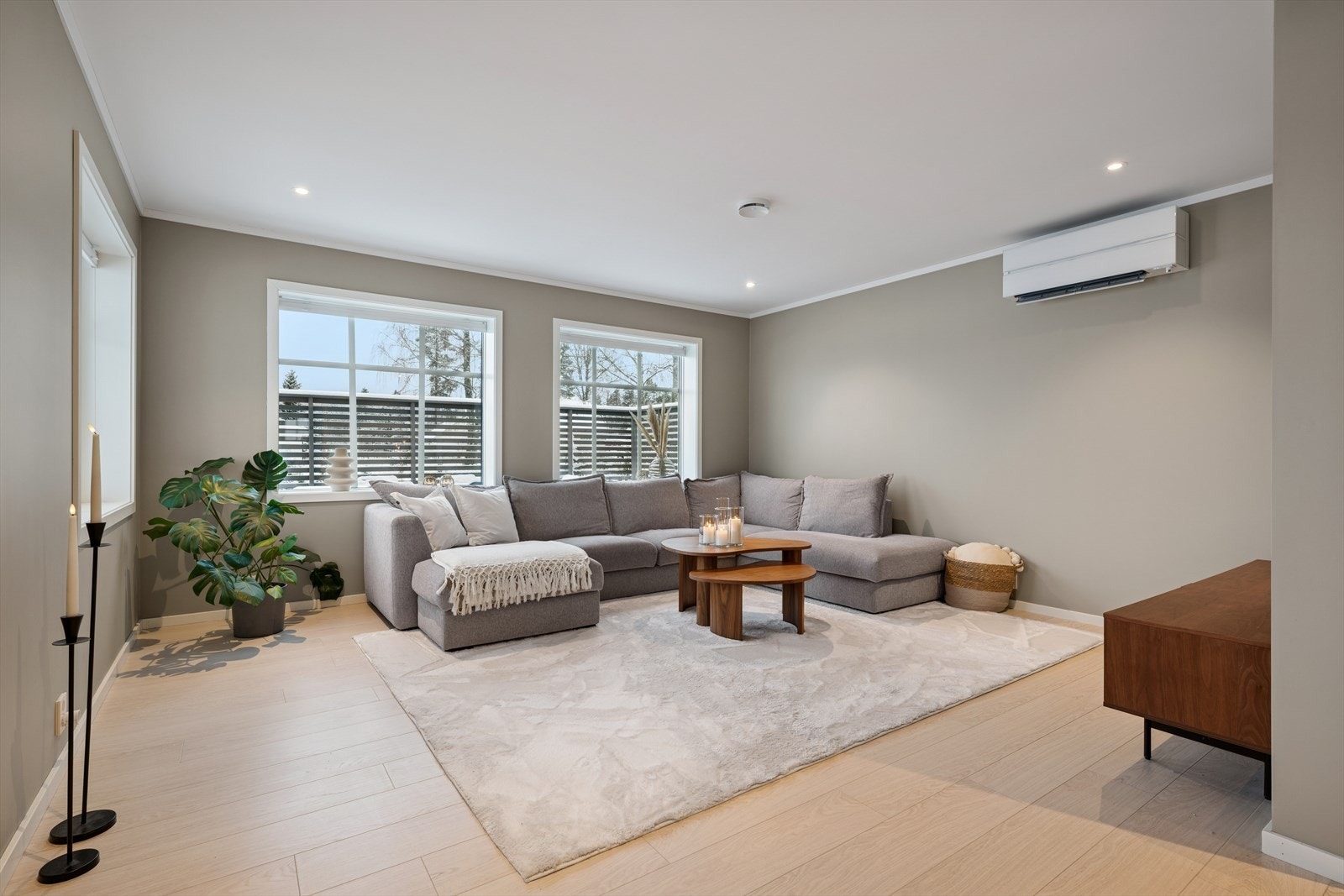 Den luftige stuen er som skapt for hygge! Galleribilde