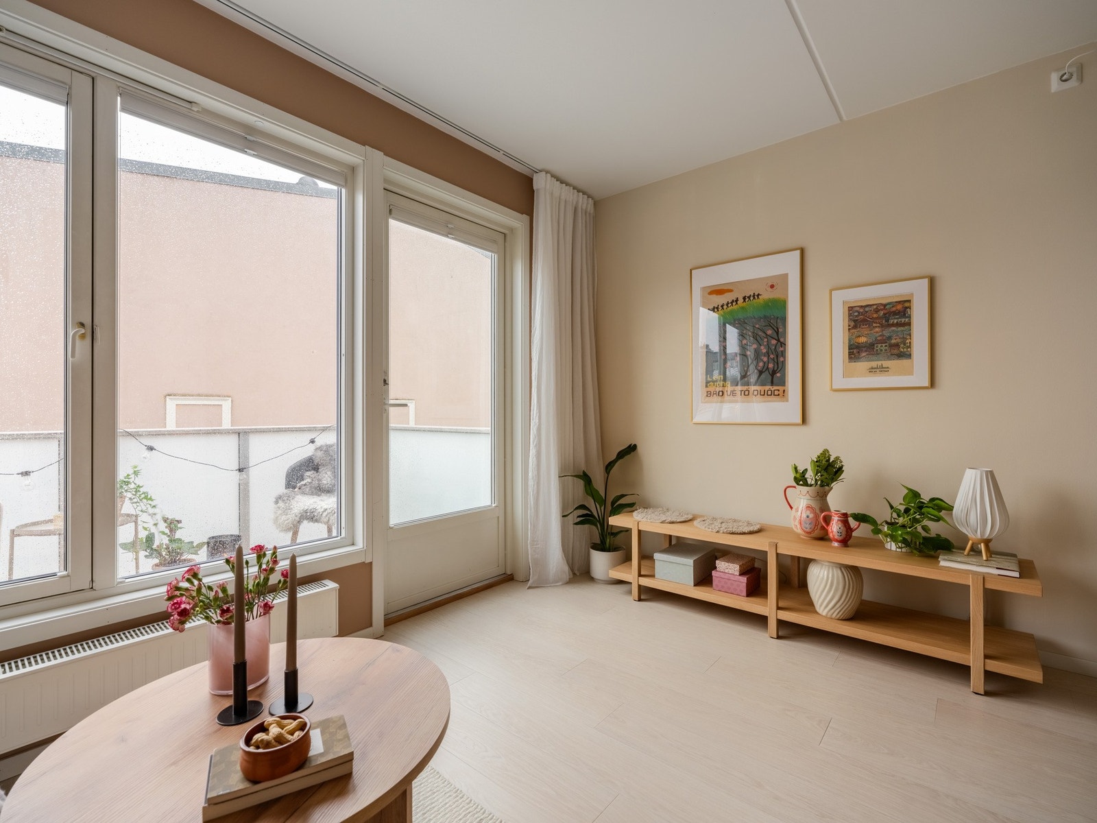 Her kan du naturligvis plassere en TV. Eller noen flotte malerier. Galleribilde