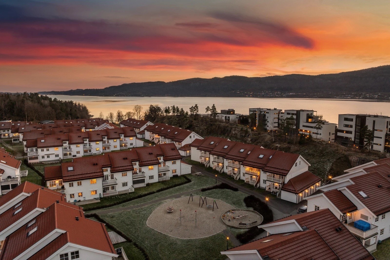 Oversiktsbilde mot syd Galleribilde