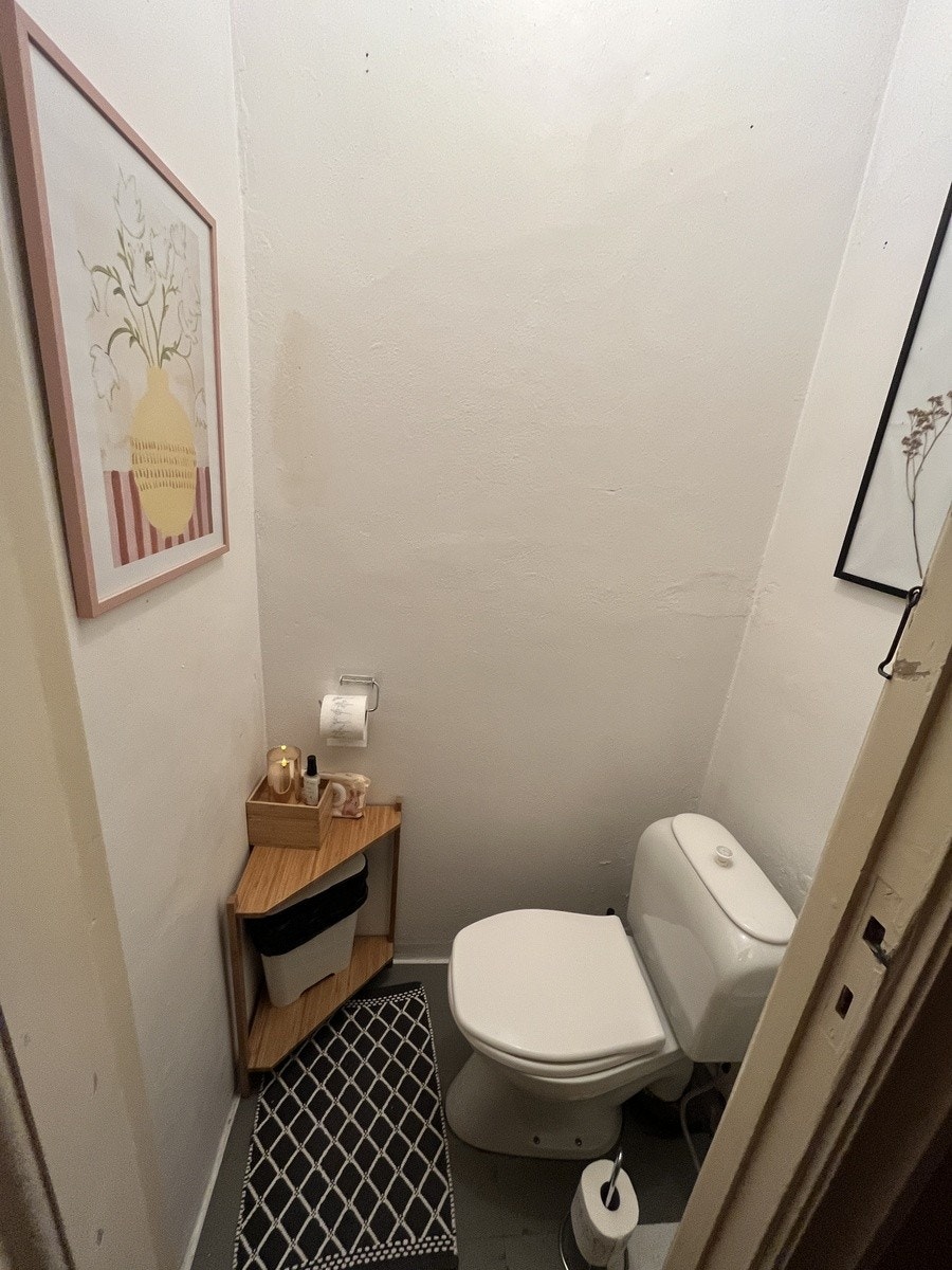 Separat toalett Galleribilde