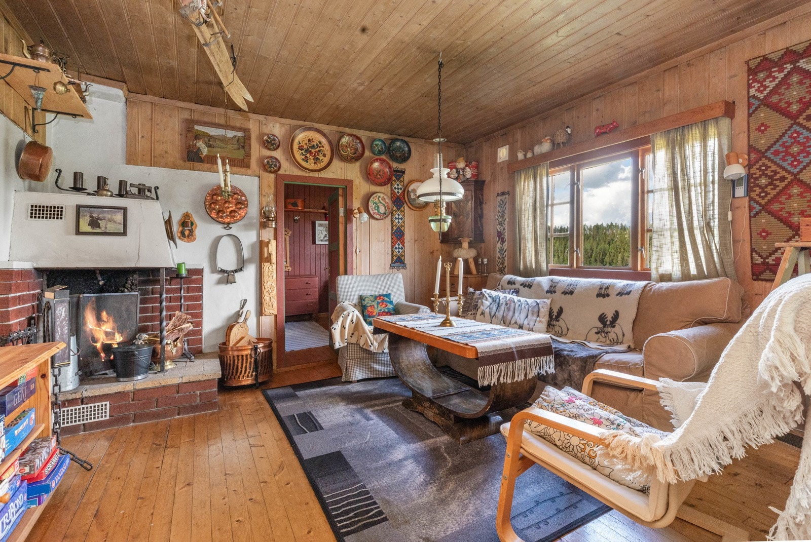 Gruepeis i stuen Galleribilde