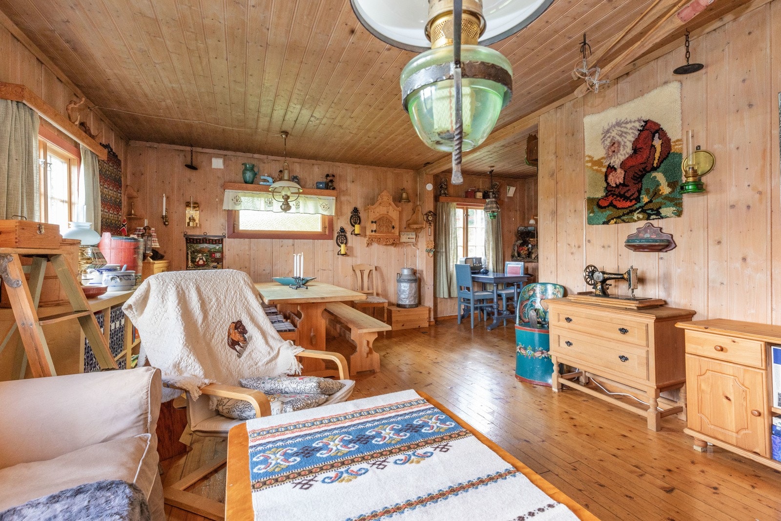 Trehvite overflater Galleribilde