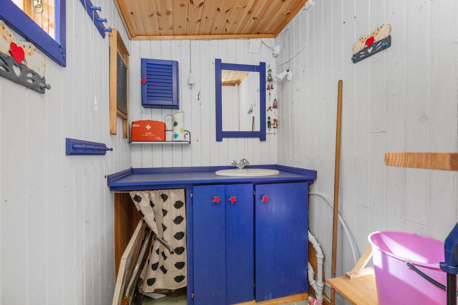 Enklere hyttebad Galleribilde