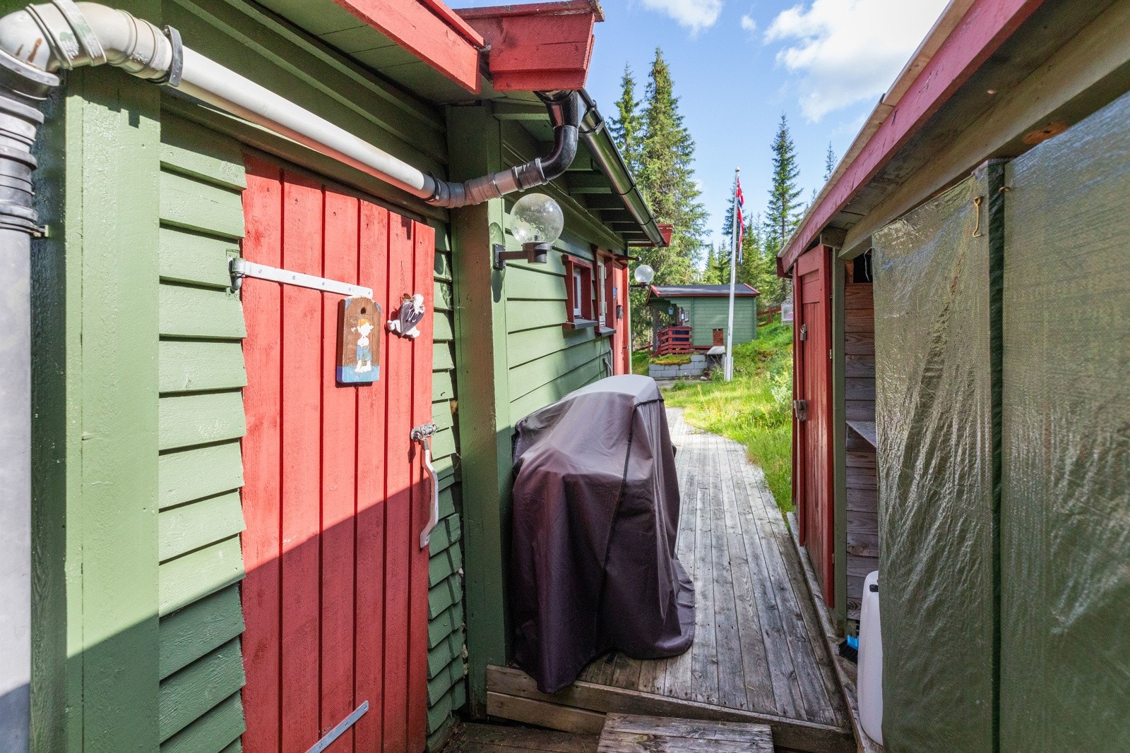 Lagerbygg og dusjsnisje Galleribilde