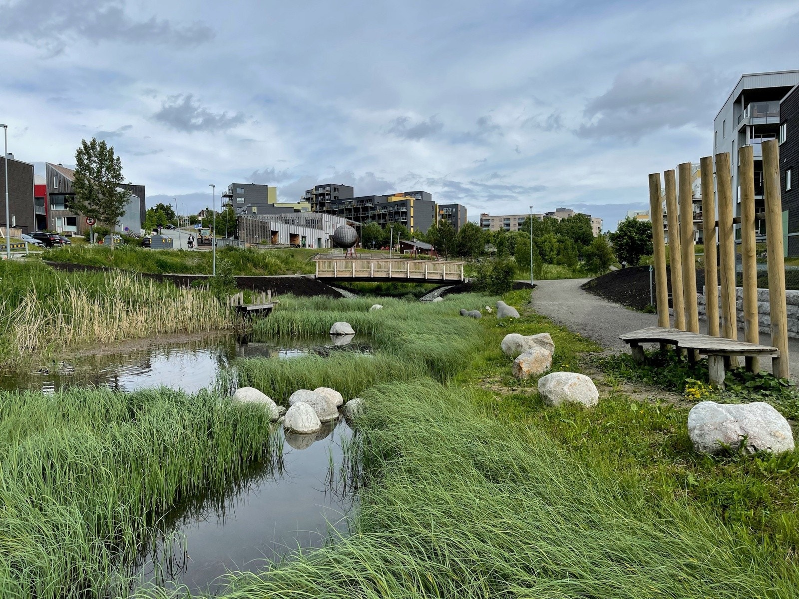 Dam på Utleir Galleribilde