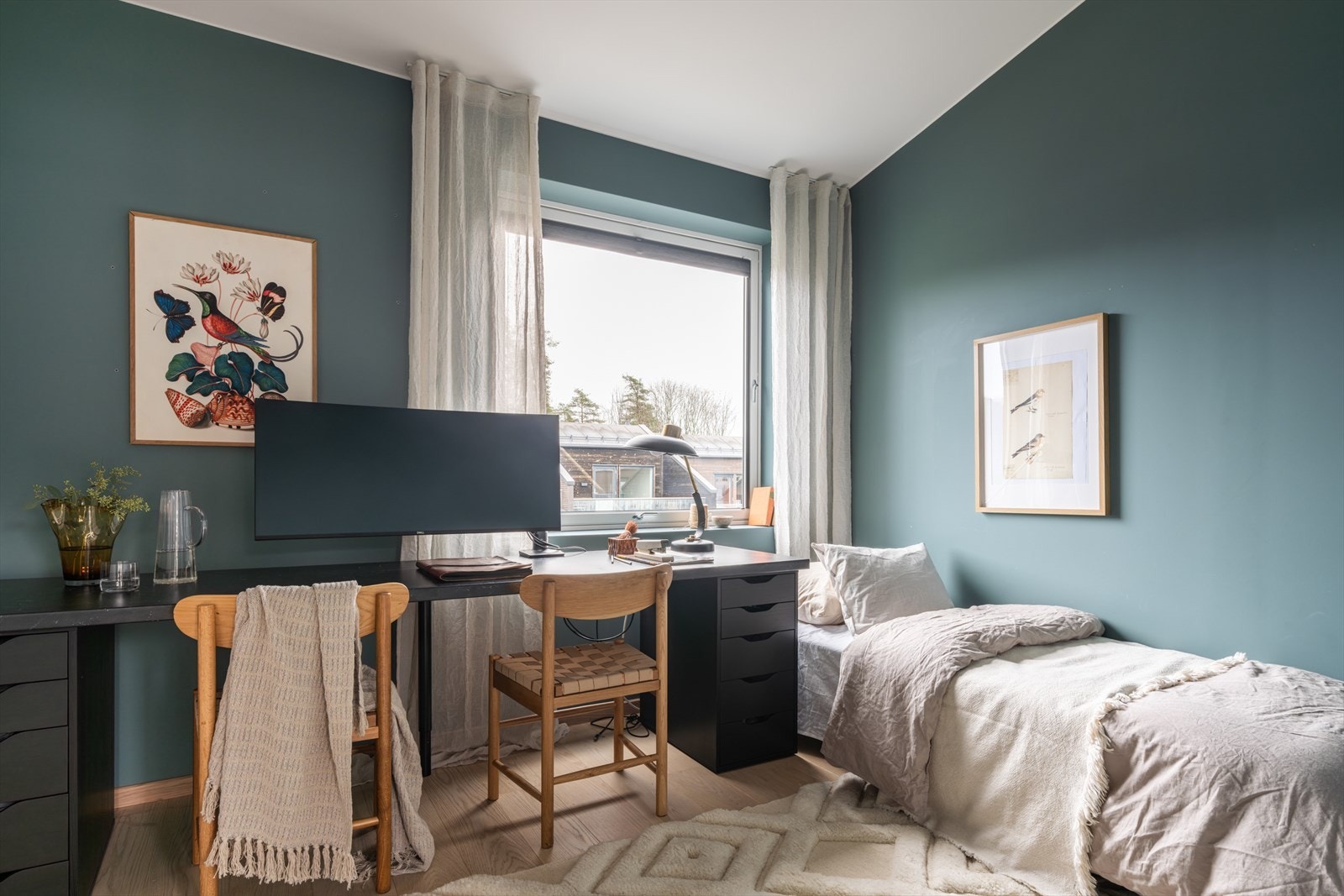 Det fjerde soverommet er av god størrelse og ligger i 3. etasje. Galleribilde