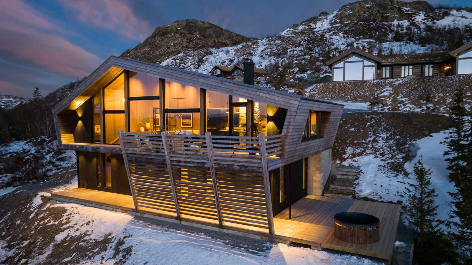 Hytten er etablert i 2022 og holder en særdeles flott standard med alt av moderne fasiliteter Galleribilde