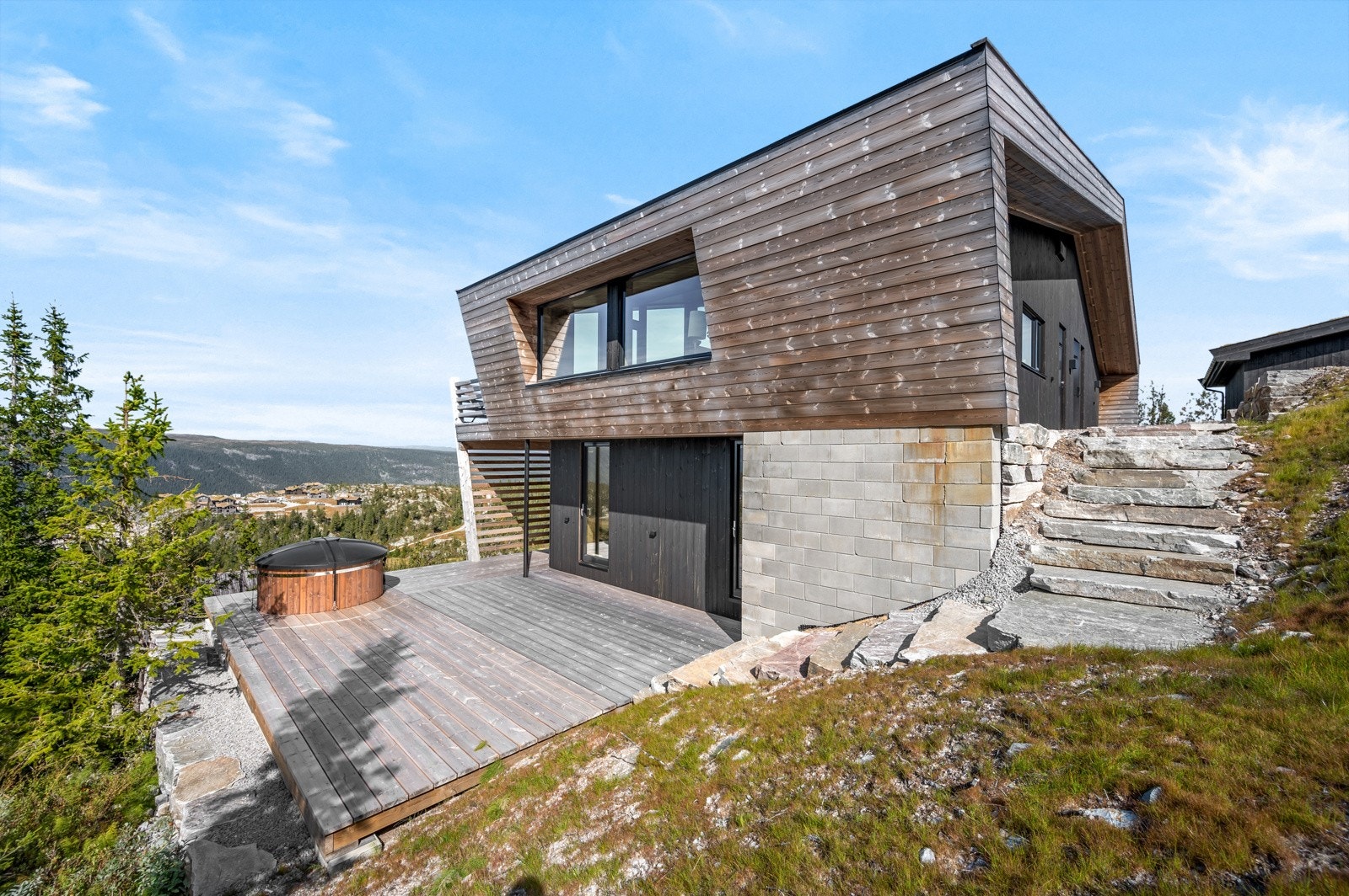 En moderne perle med flott utsikt og unik plassering Galleribilde