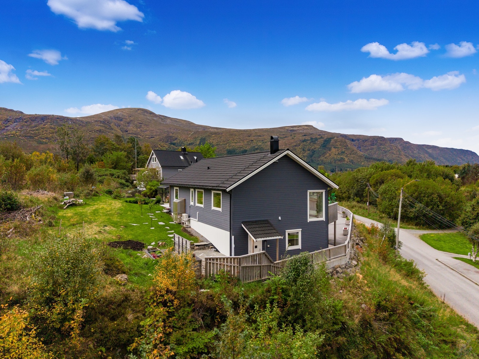 Uteområdet er solrikt og funksjonelt Galleribilde