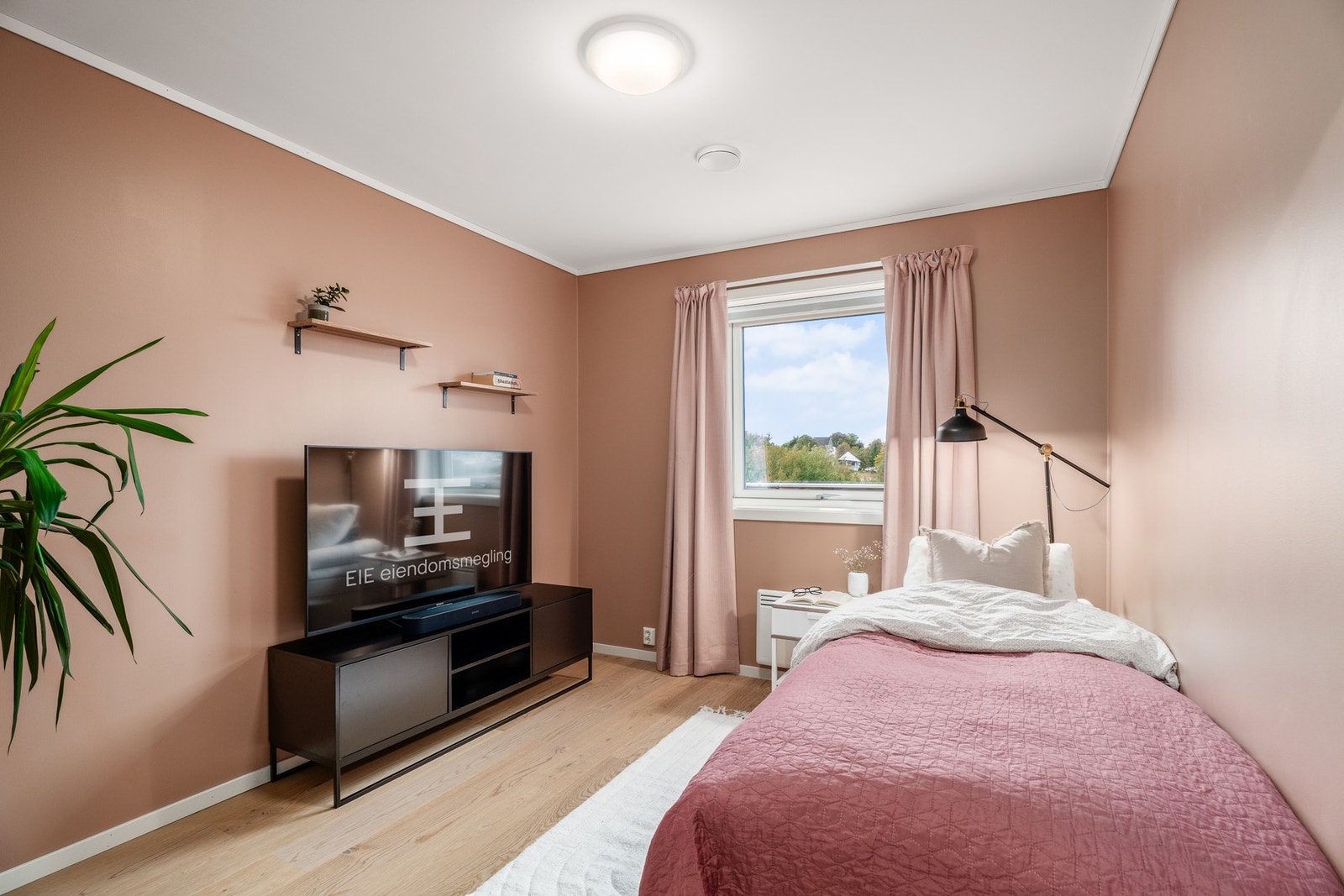 men kan også brukes til en egen TV-stue Galleribilde