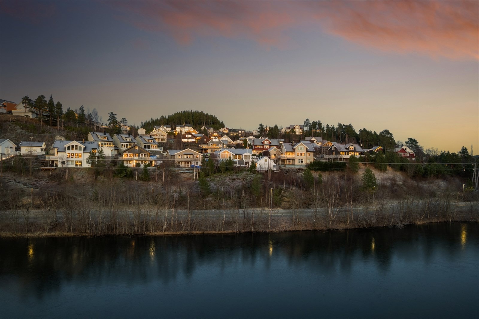 Velkommen til en hyggelig visning - Barn er hjertelig velkommen til å delta på visningen! Galleribilde