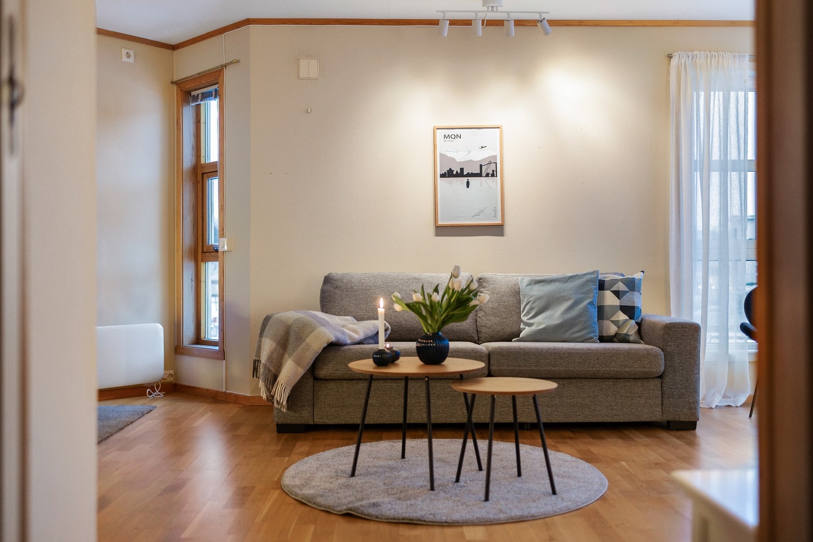 Leilighetsbygget er oppført i 1996 og har heis. Galleribilde