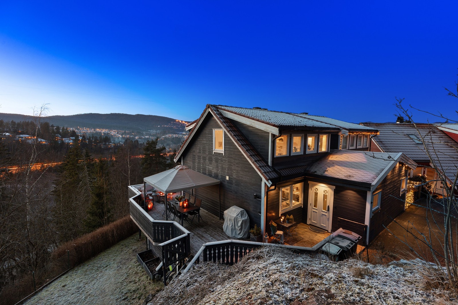 Velkommen til Nedre Berglia 24 presentert av PrivatMegleren v/ Christian Gilhuus-Moe. Galleribilde