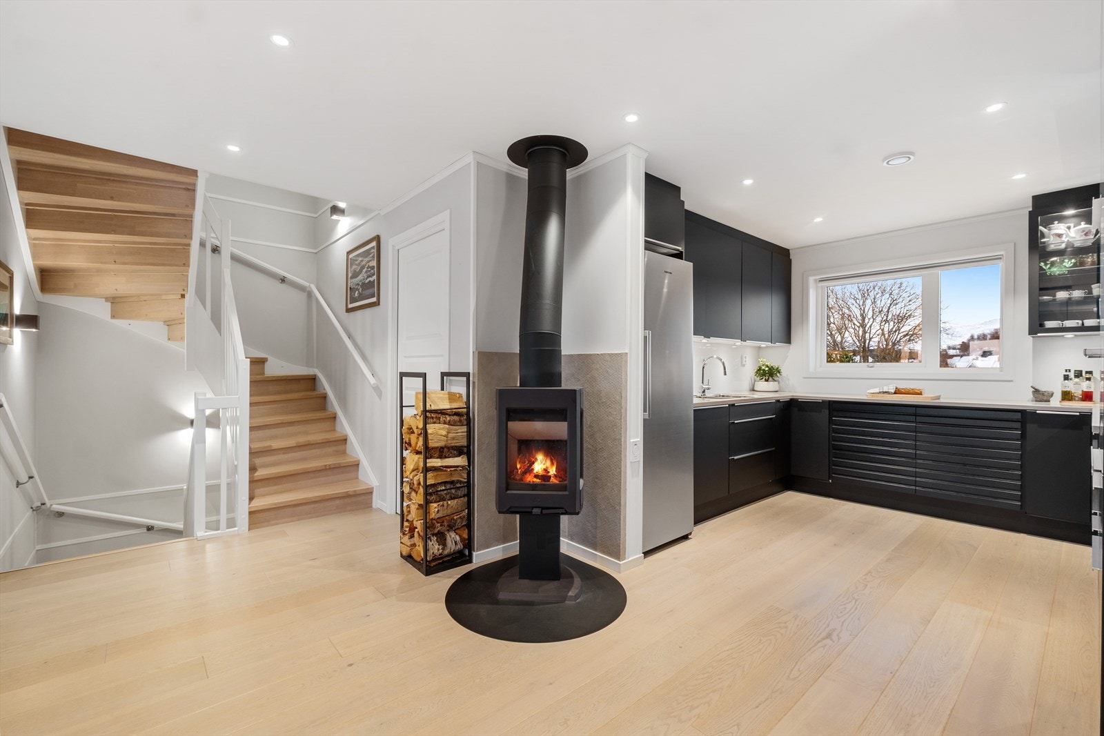 I denne etasjen finner du også soverom/kontor. Galleribilde