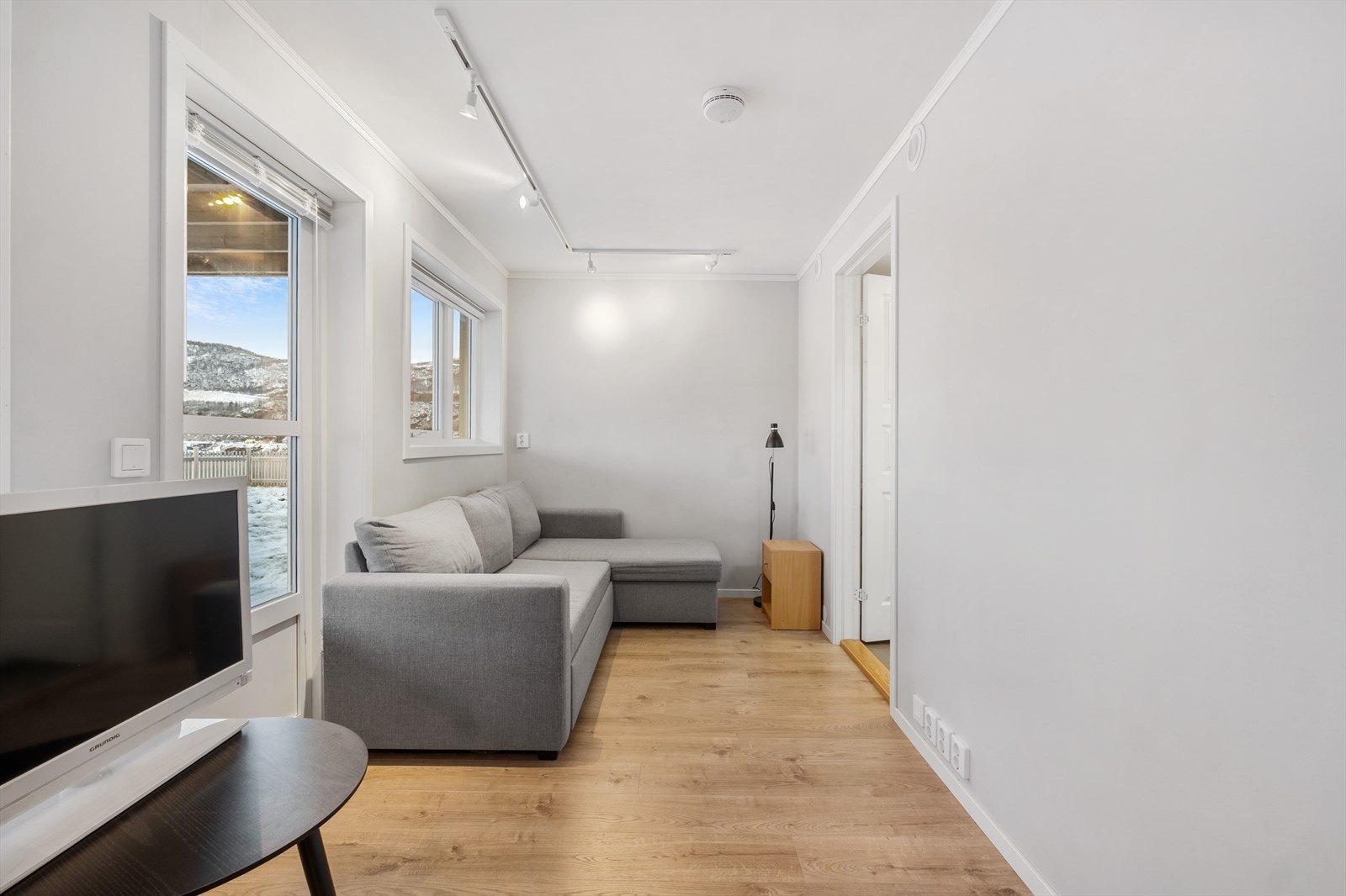 Hybel med egen inngang. Galleribilde