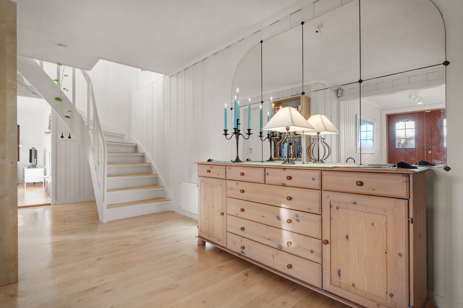 På vei rundt og opp Galleribilde