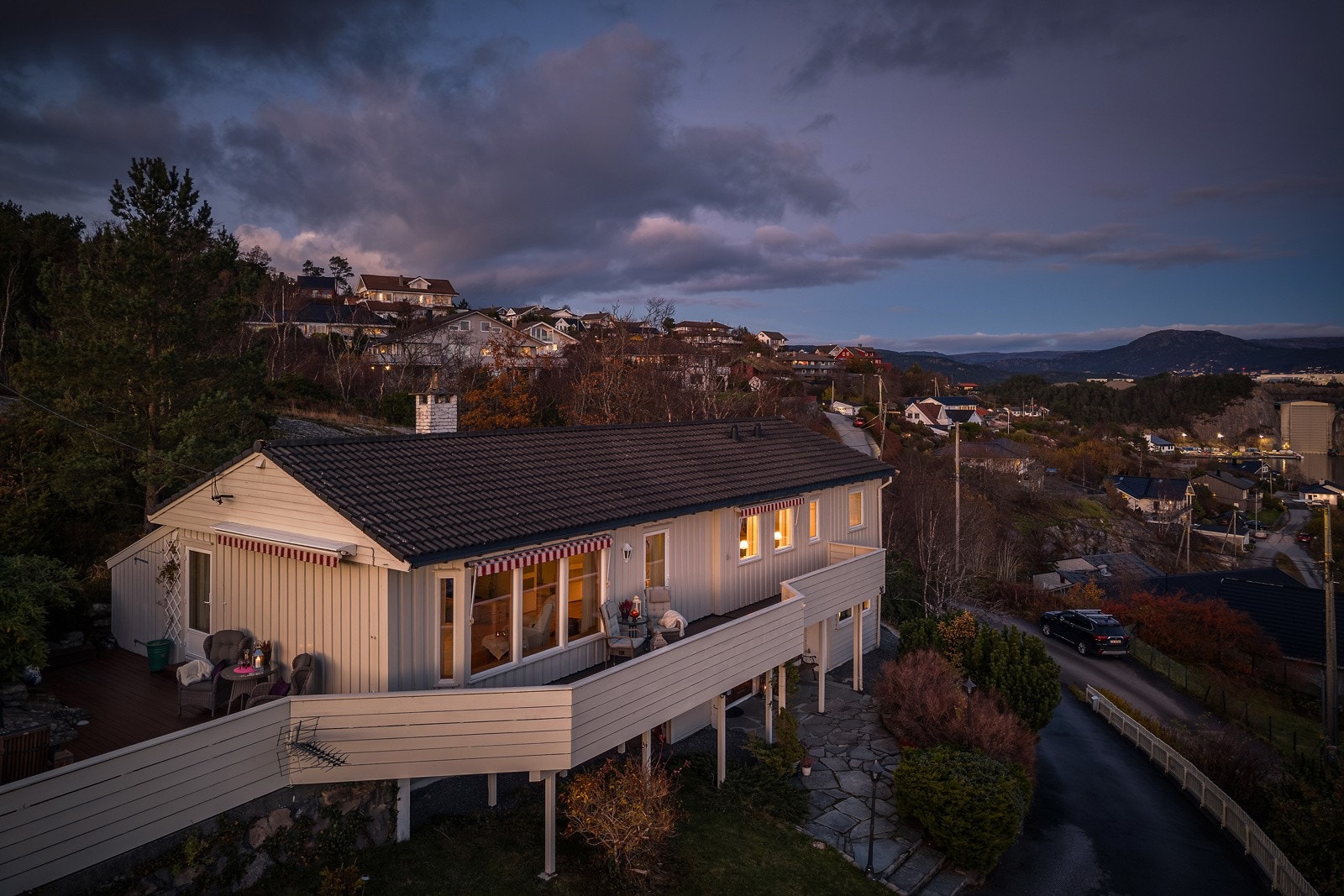 Altan og uteterrasse. Galleribilde