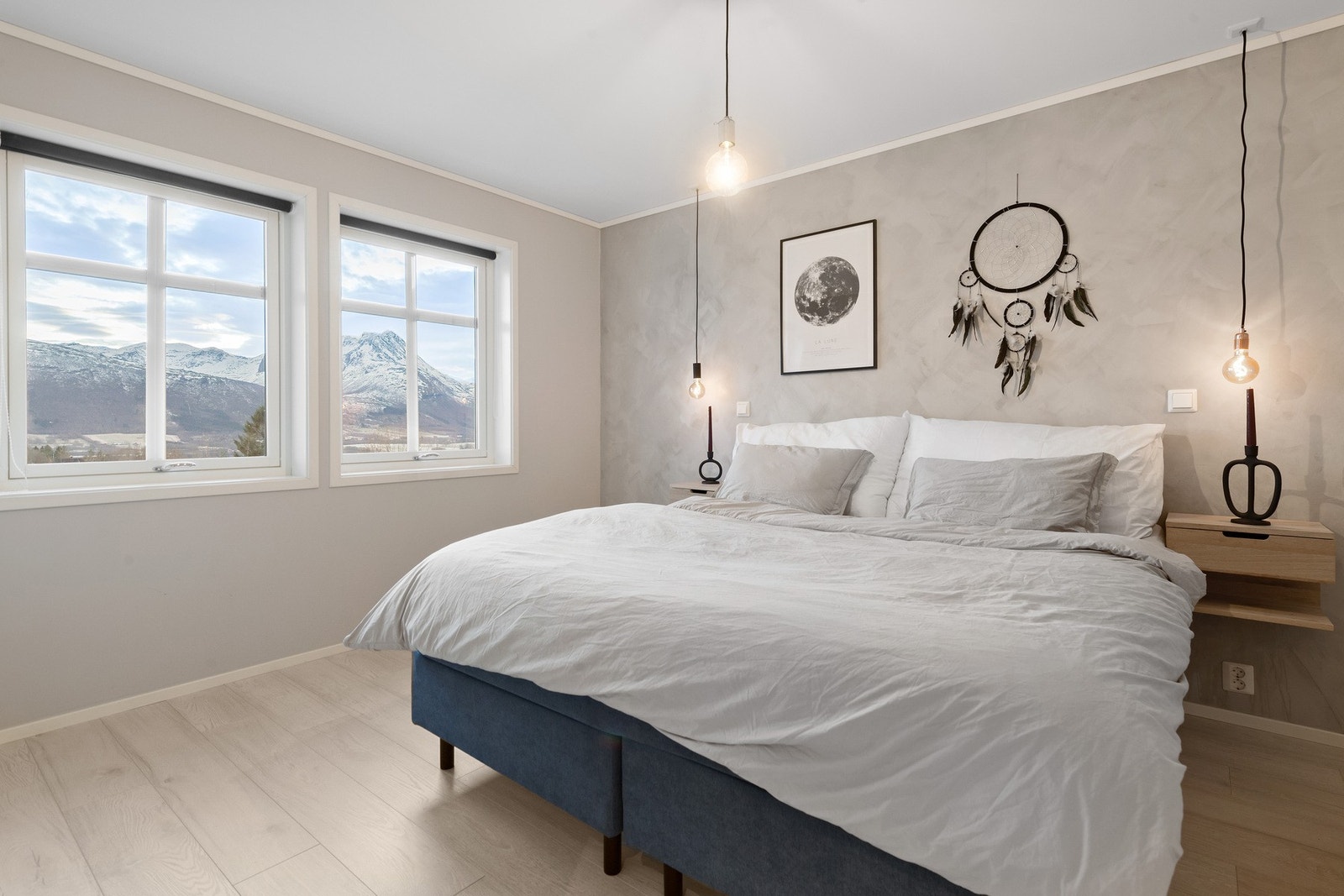 Hovedsoverom. Romslig med god utsikt. Galleribilde