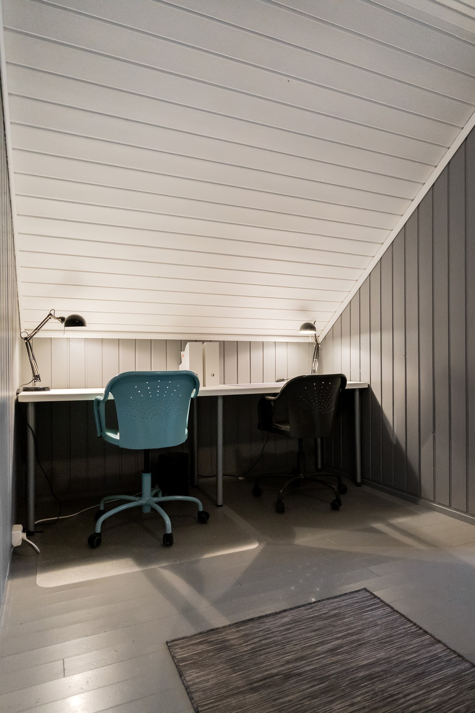 Det er plass til kontorpult i trappeoppgangen. Galleribilde