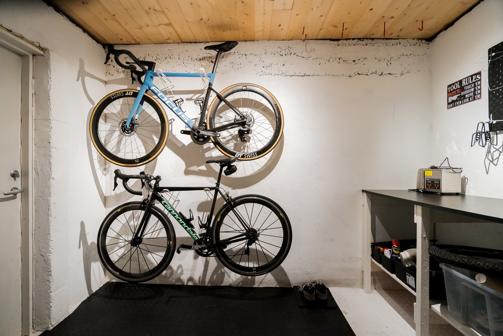 Bod i kjeller. Galleribilde