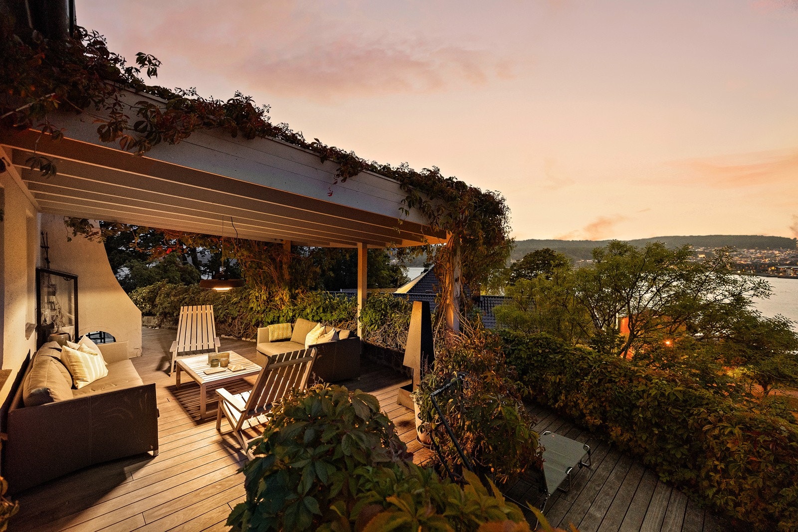 Overbygget utestue - en lun plass året rundt Galleribilde