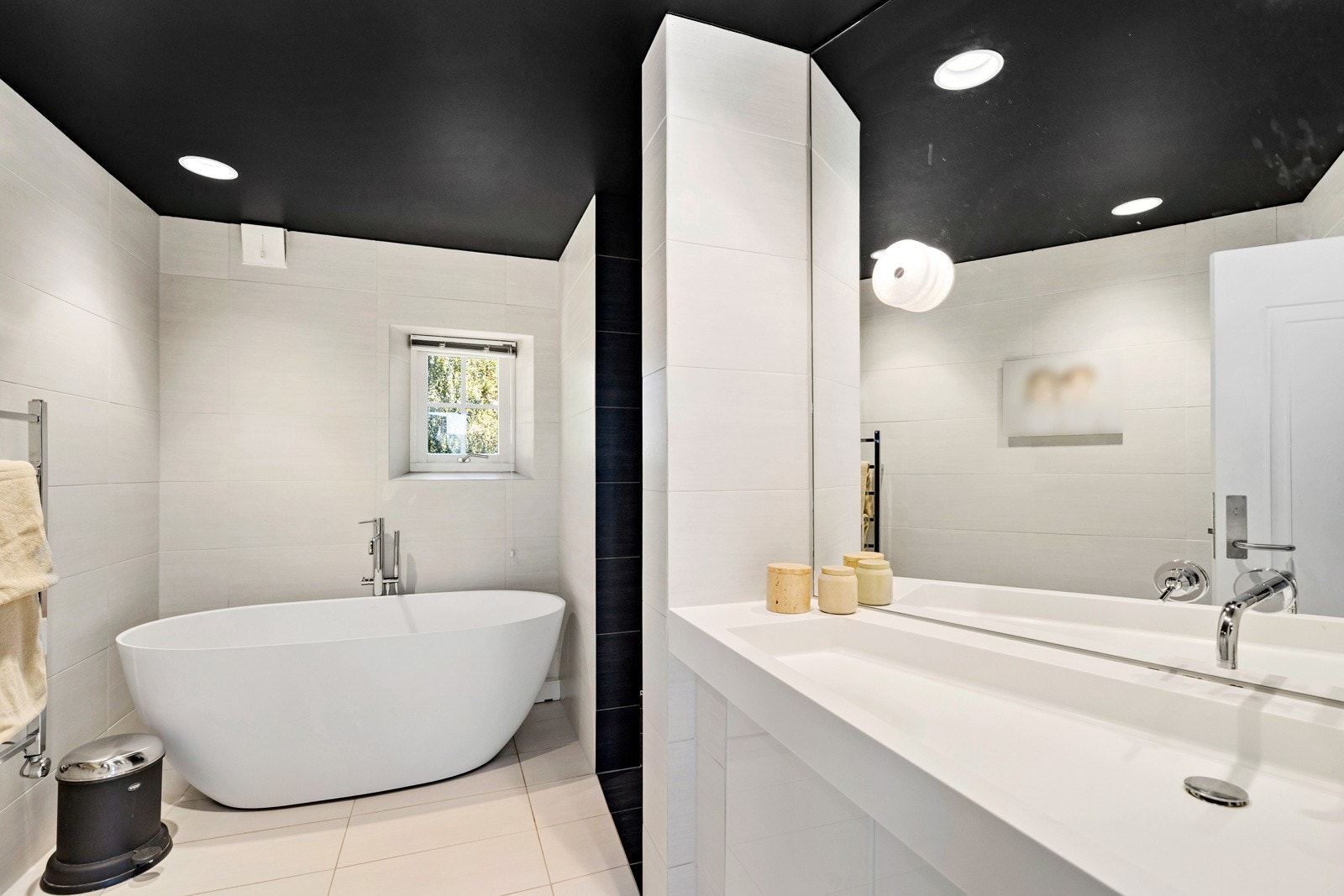 Bad i hovedetasjen Galleribilde