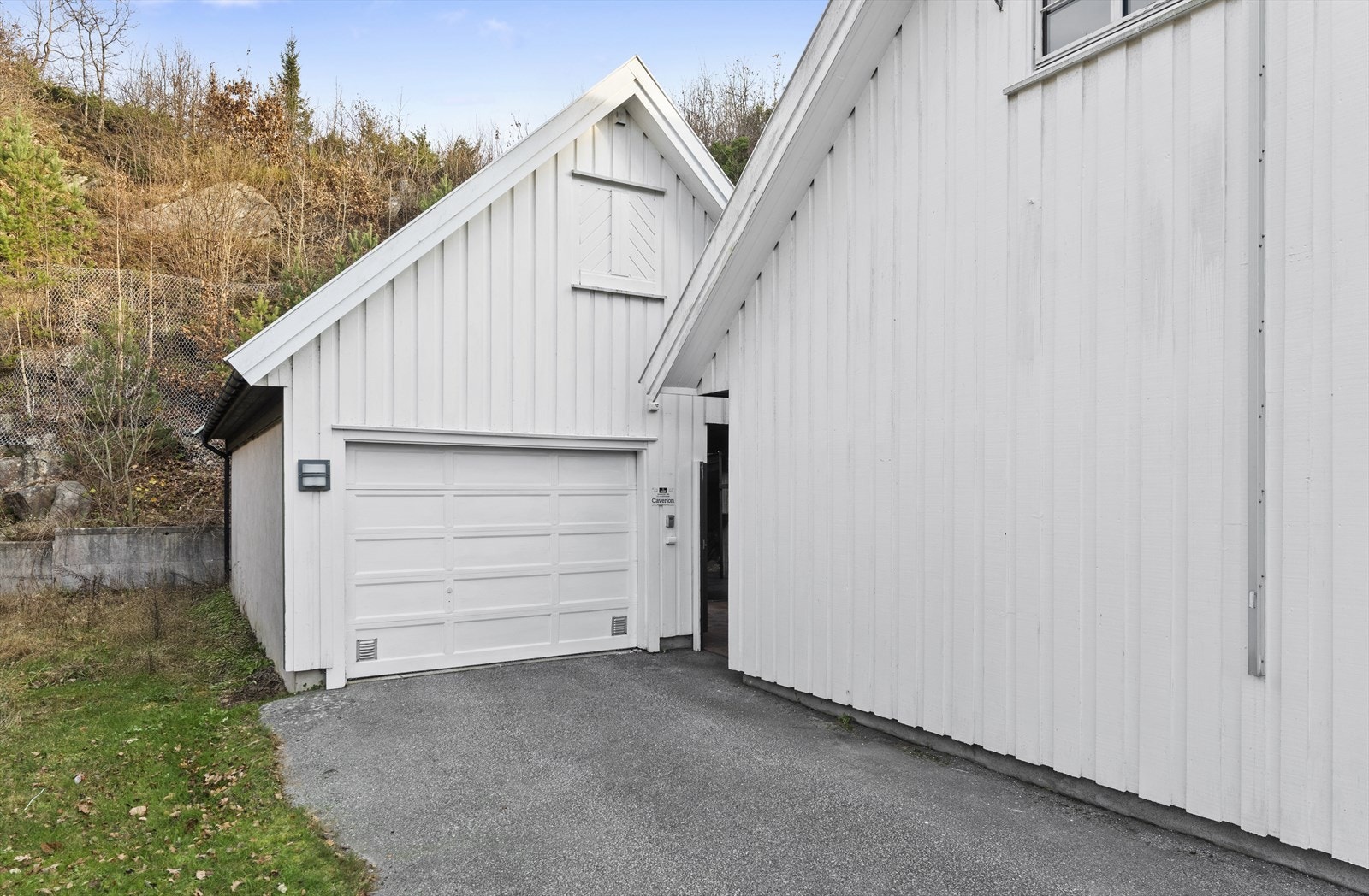 Garasje med isolert loft Galleribilde