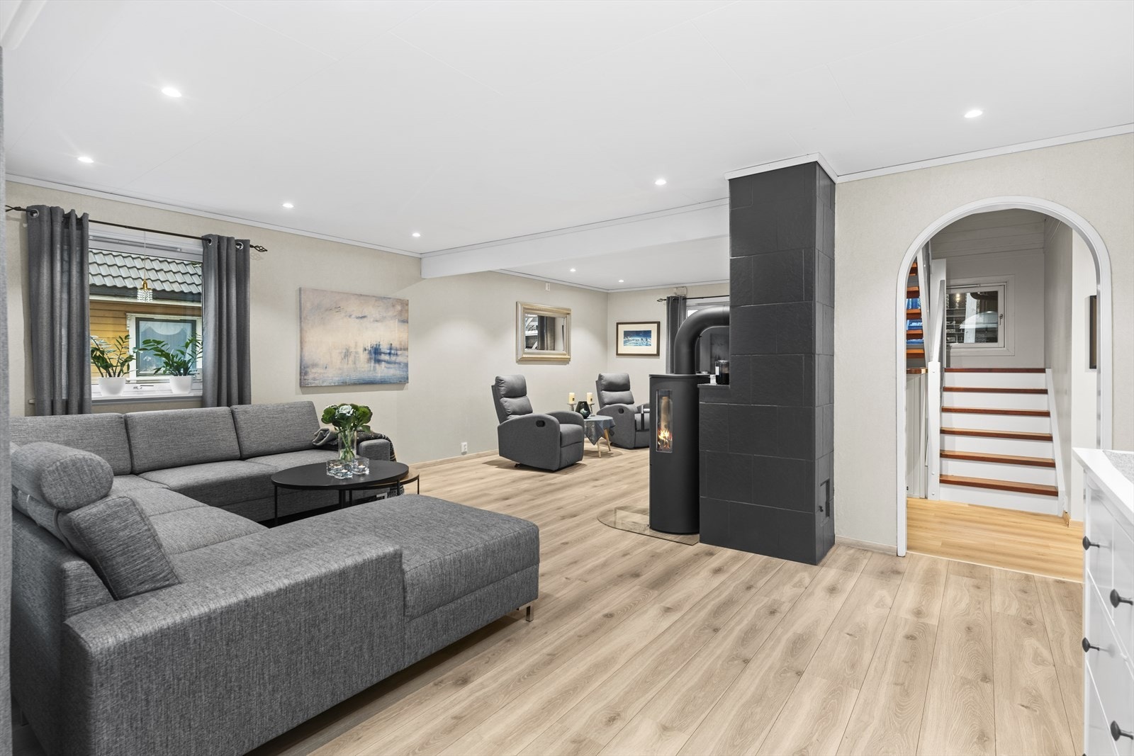 Romslig stue Galleribilde