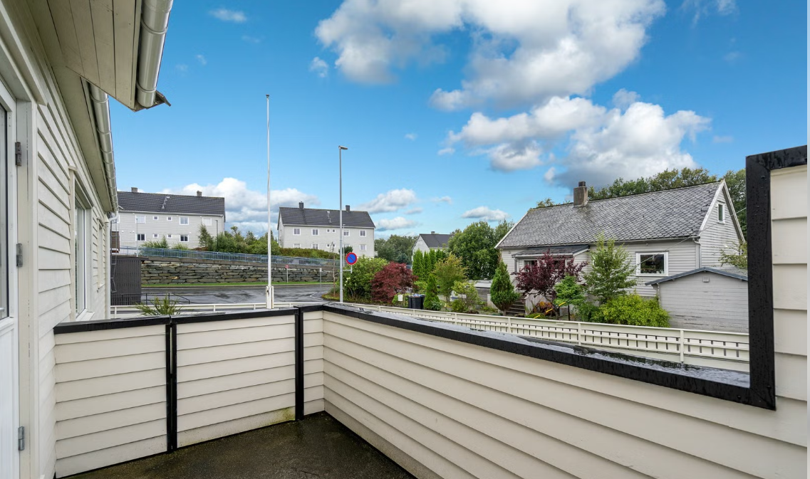 Utsikt fra balkong Galleribilde