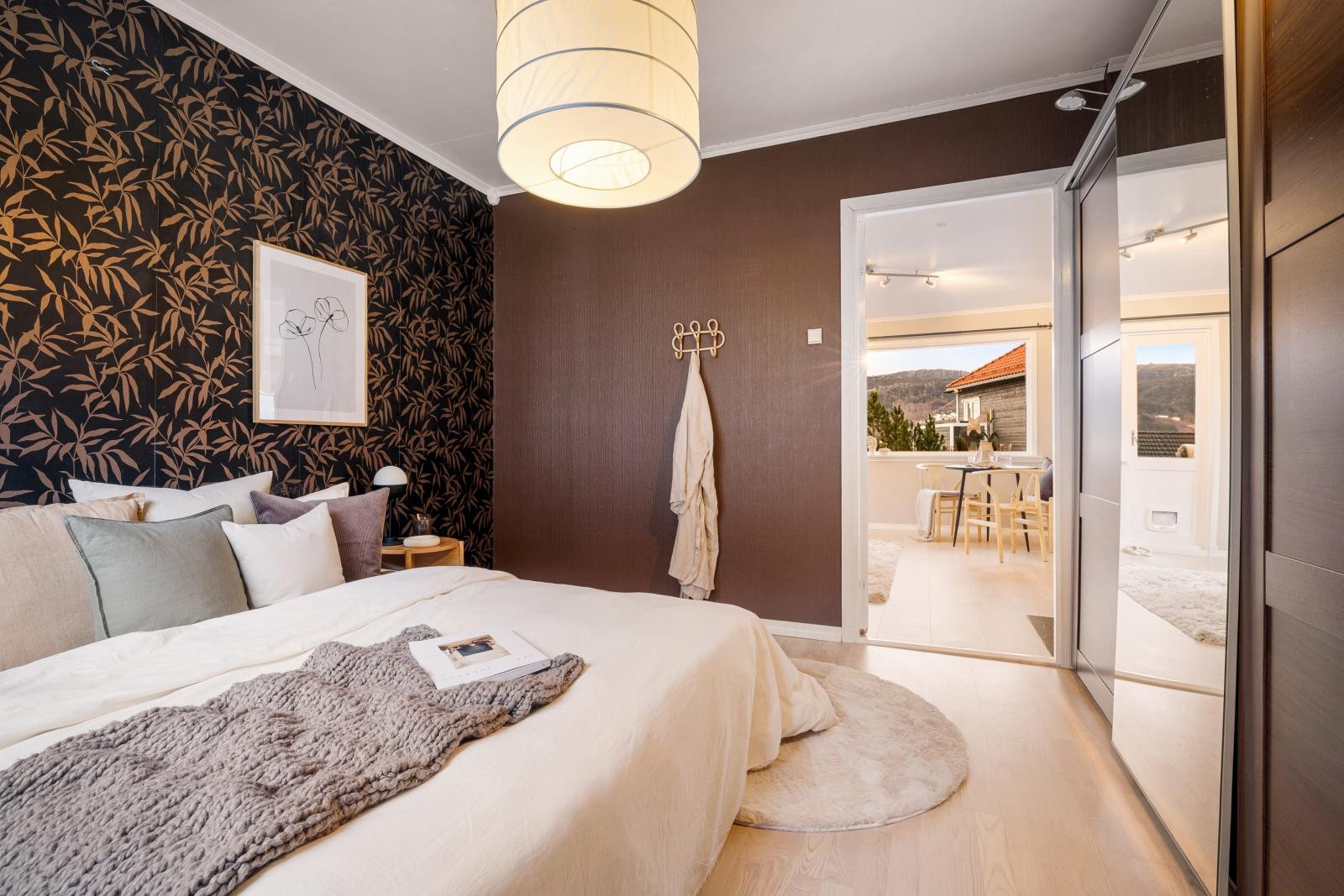 Fra soverommet. Galleribilde