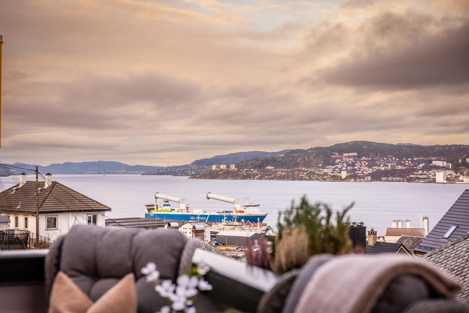 Nydelig utsikt mot sjøen. Galleribilde