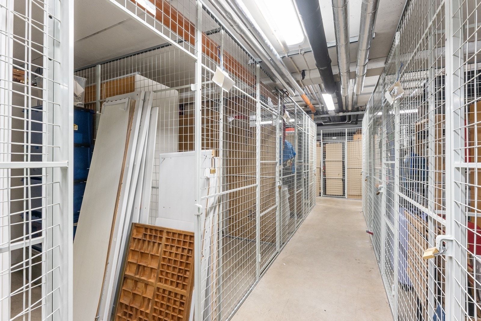 Leiligheten disponerer 1 kjellerbod med ett gulvareal på ca. 5 m² Galleribilde