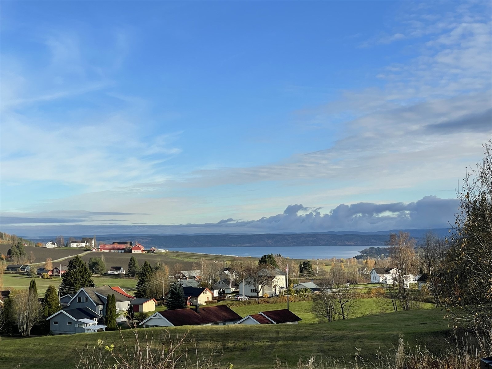 Flott utsikt mot Mjøsa. Privat bilde. Galleribilde