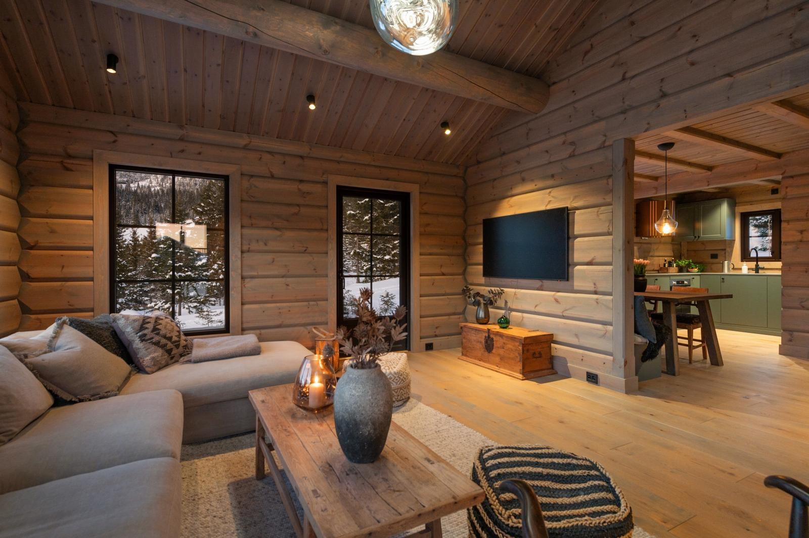 Fra stuen er det direkte utgang til terreng. Galleribilde