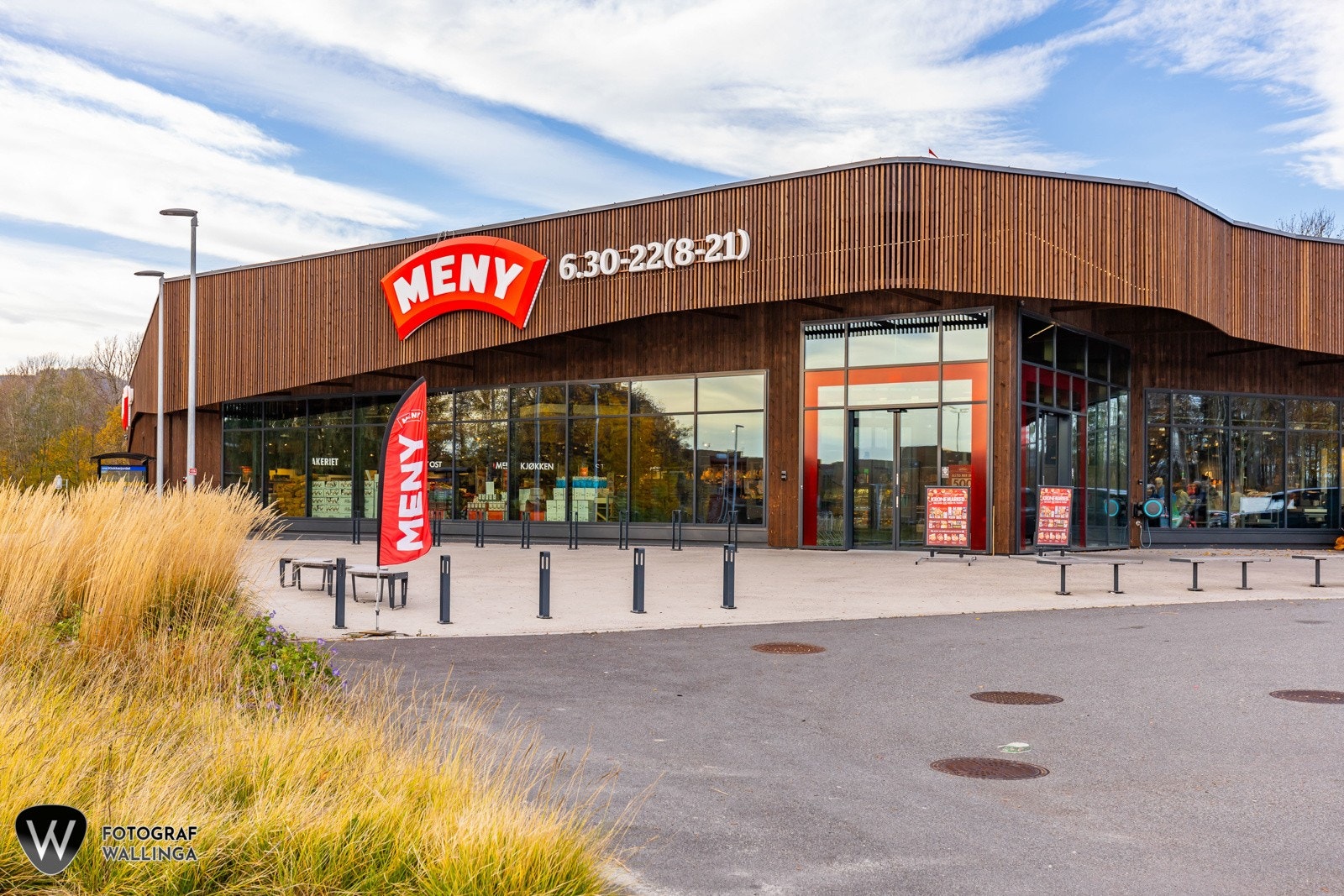 Dagligvarehandelen kan blant annet gjøres på Meny og Rema 1000. Galleribilde