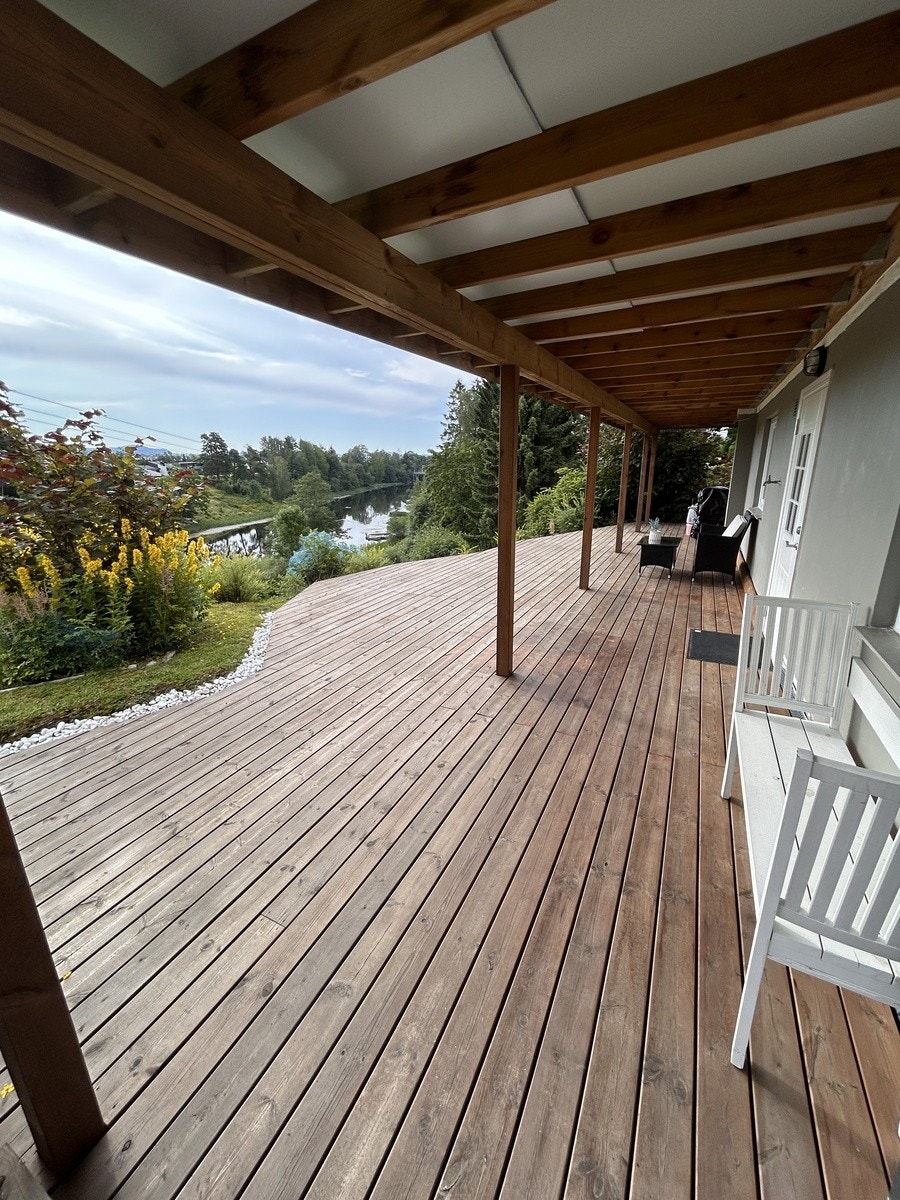 Fin og stor uteplass Galleribilde