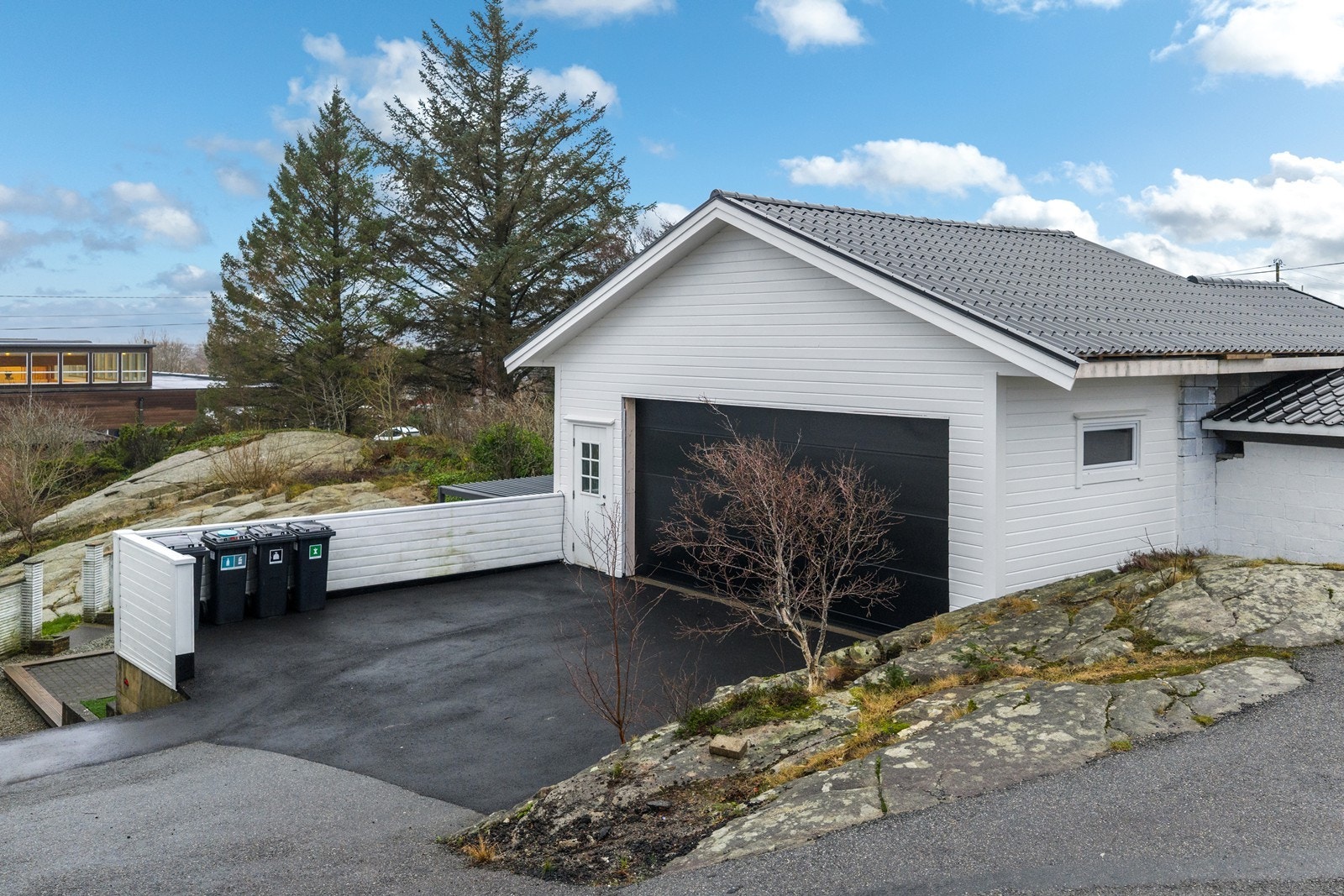 Garasjen er oppført i 2025. Galleribilde