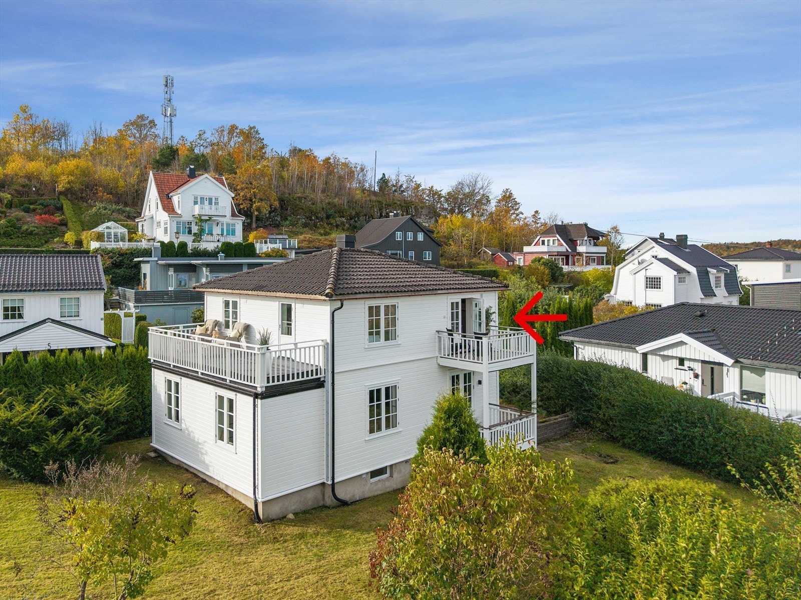 Beliggende i 2. etasje i bygg modernisert i 2011. Galleribilde