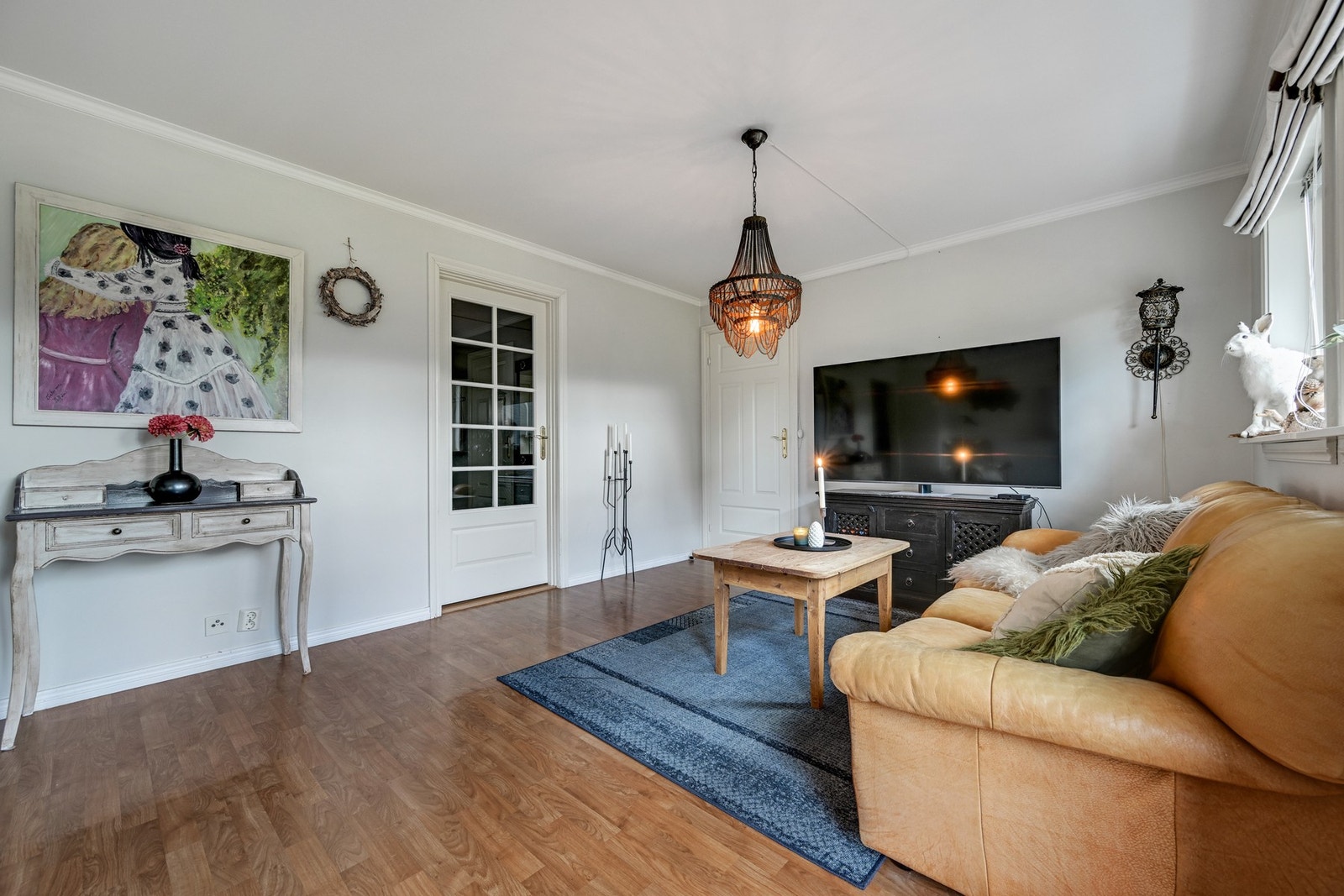 De fleste rommene har lyse fargenyanser som sikrer optimal romfølelse. Galleribilde