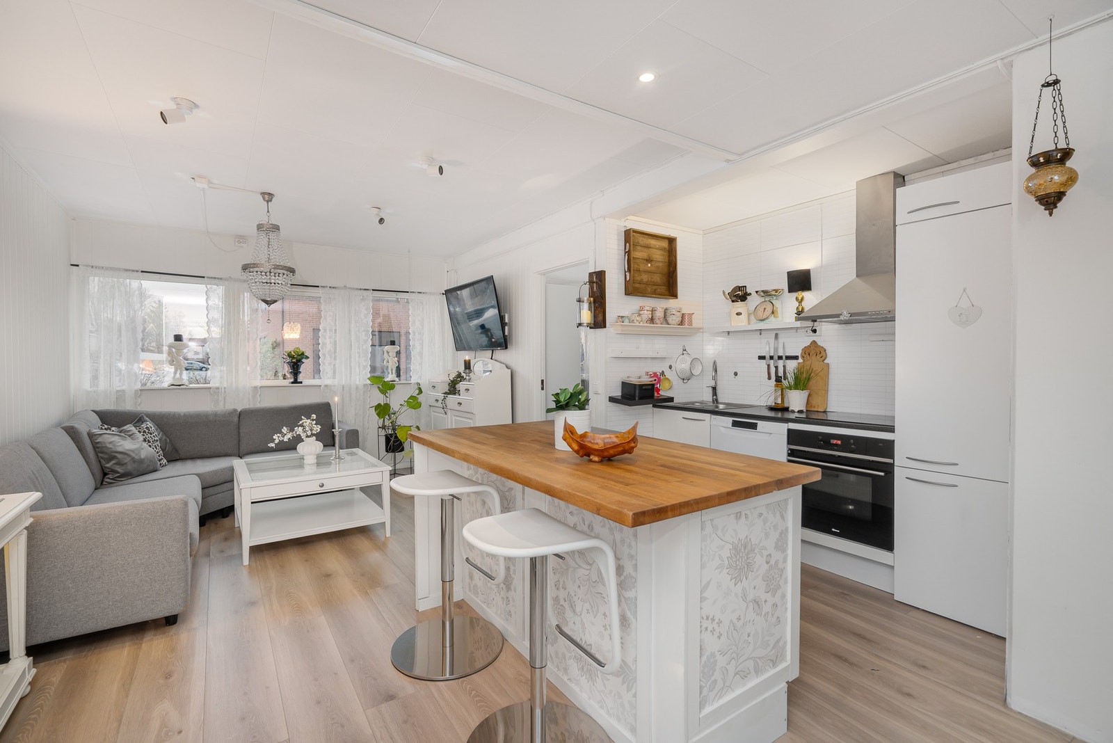 Åpen løsning mot stue. Galleribilde