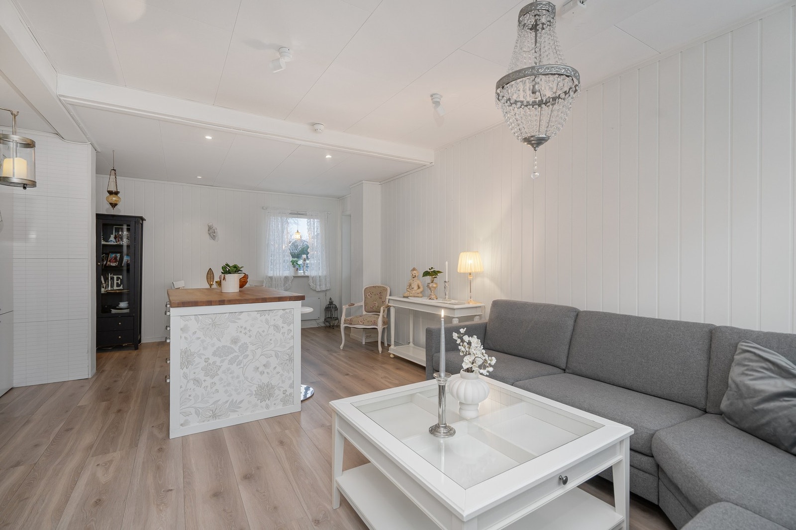 Stue. Lyst og luftig. Galleribilde